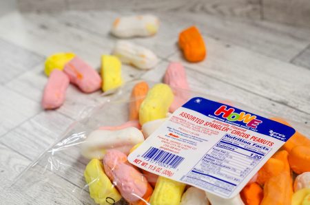 Howe Assorted Circus Peanuts 6/11.5 OZ Case - Image 3