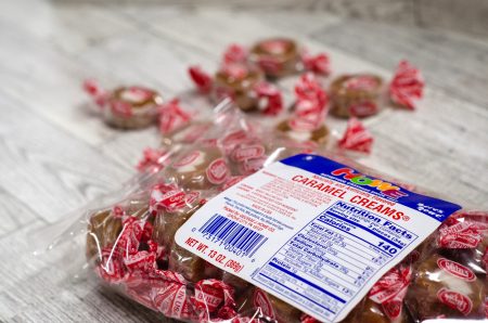 Howe Caramel Creams 12/13 oz, Case - Image 3