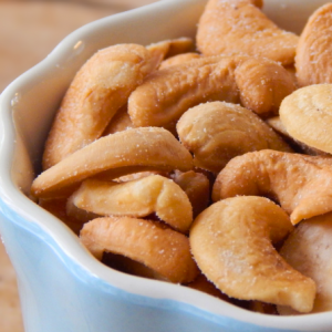 Cashew Splits Salted 25 LB Case